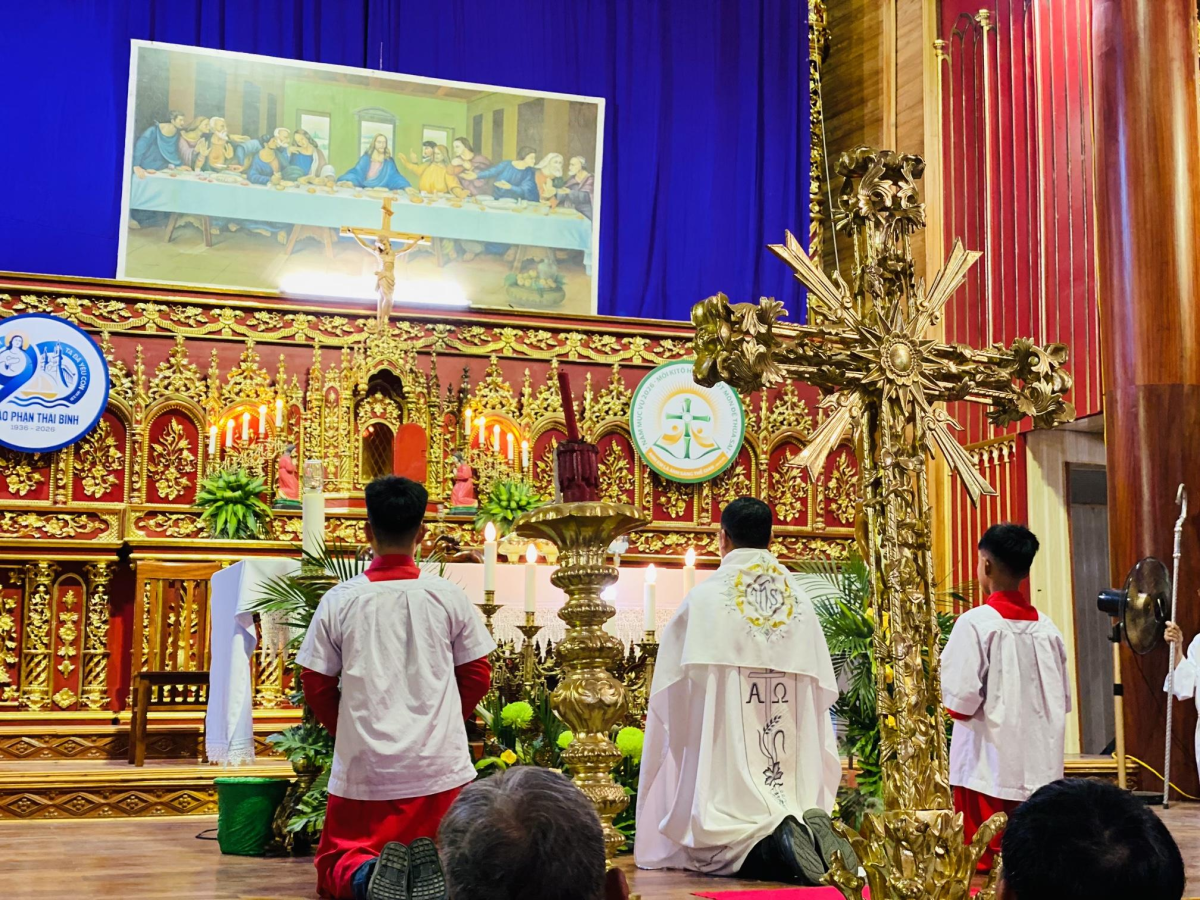 Thứ Năm Tuần Thánh Thánh Lễ Tiệc Ly